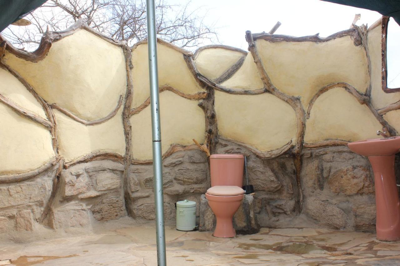 Lion'S Cave Camp, Samburu Villa Archers Post Екстериор снимка